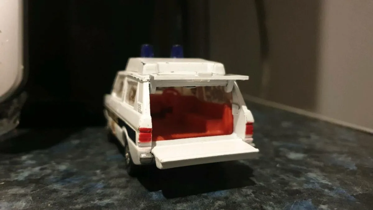 VINTAGE RANGE ROVER 1960S DIE.CAST MODEL - Image 2