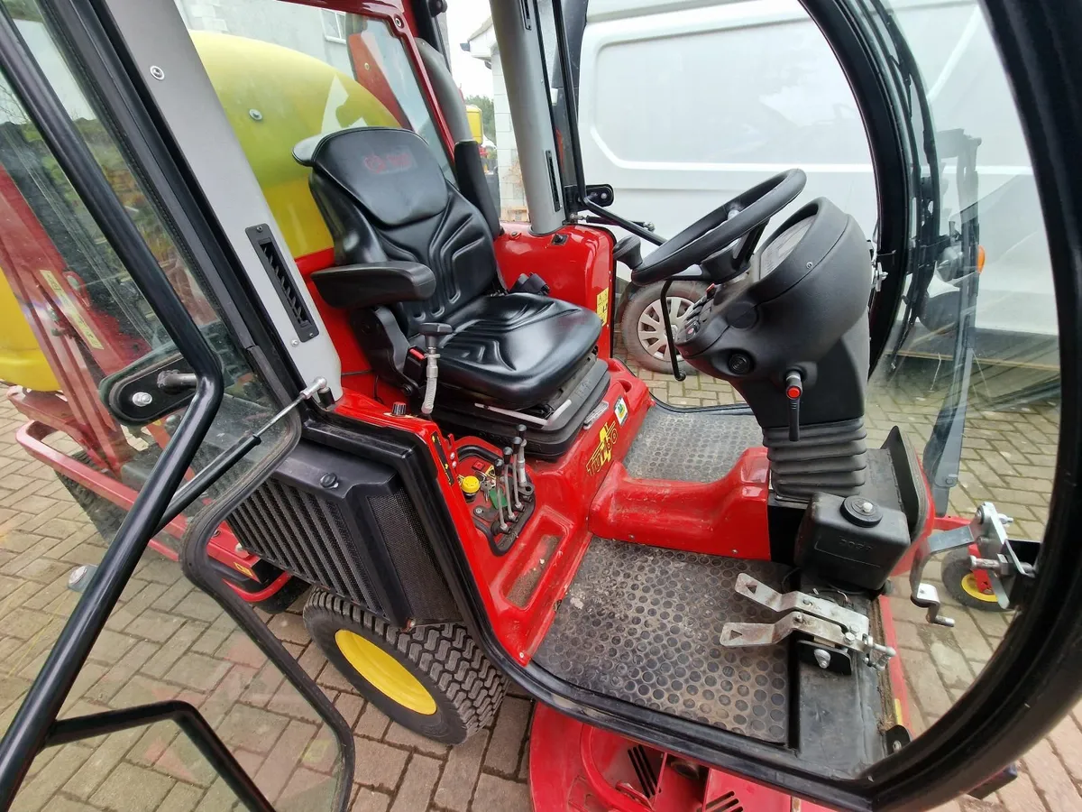 Gianni Ferrari Cruiser ride on mower lawnmower - Image 4