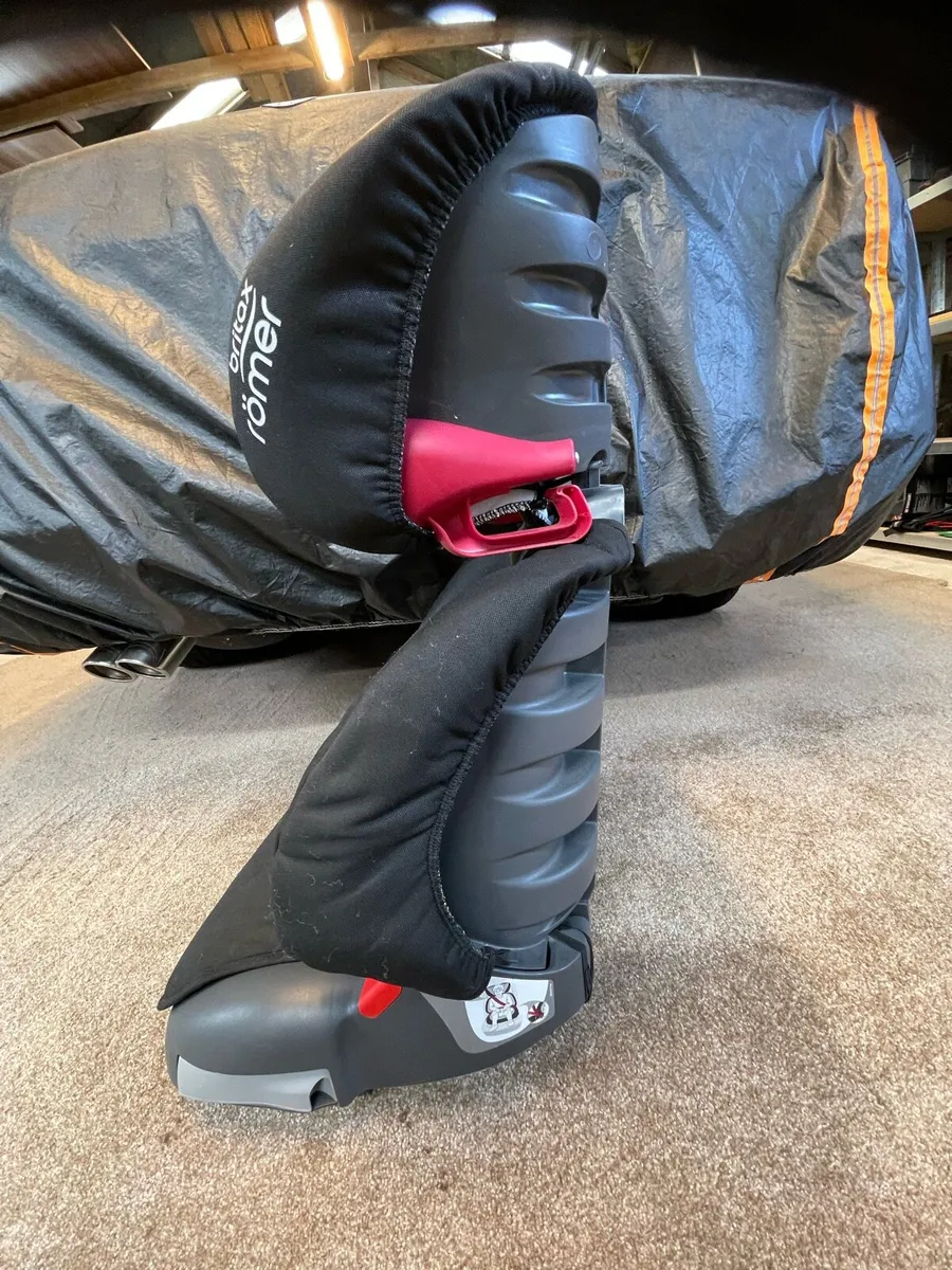 Britax car seat - Image 4
