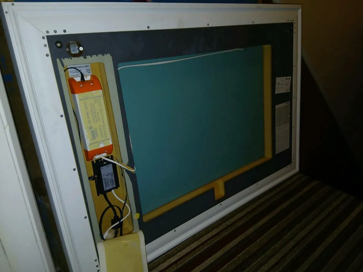 Brand new duravit led mirror - Image 3