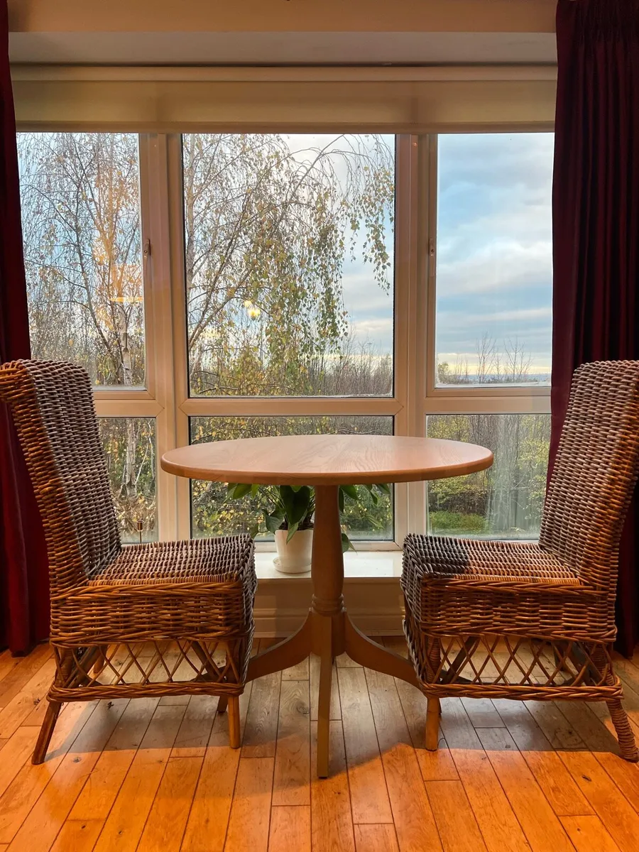 Neptune Sheldrake dining table&Coach house chairs - Image 2