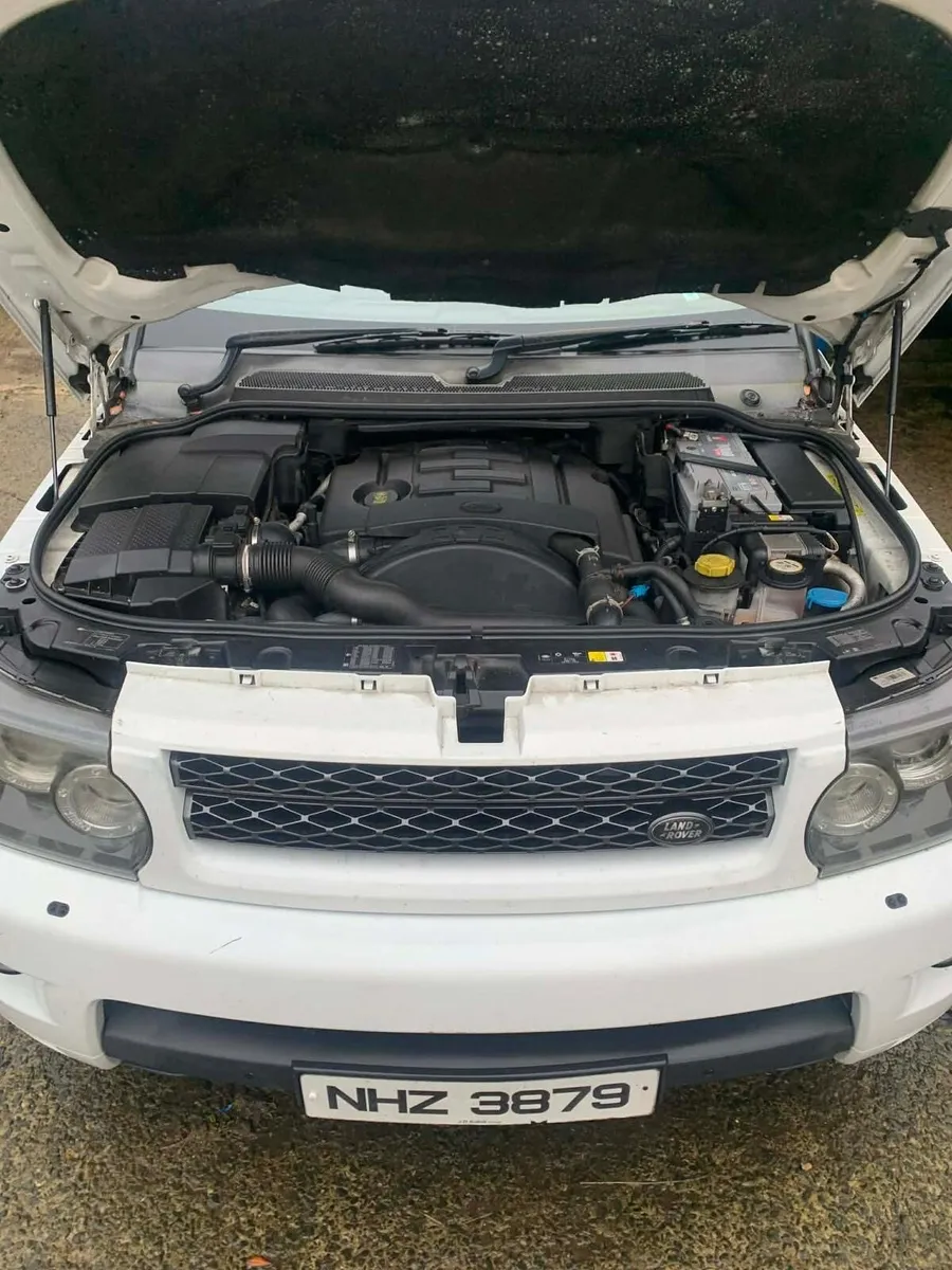 Range Rover sport hse tdv6A 3.0 auto motd - Image 4