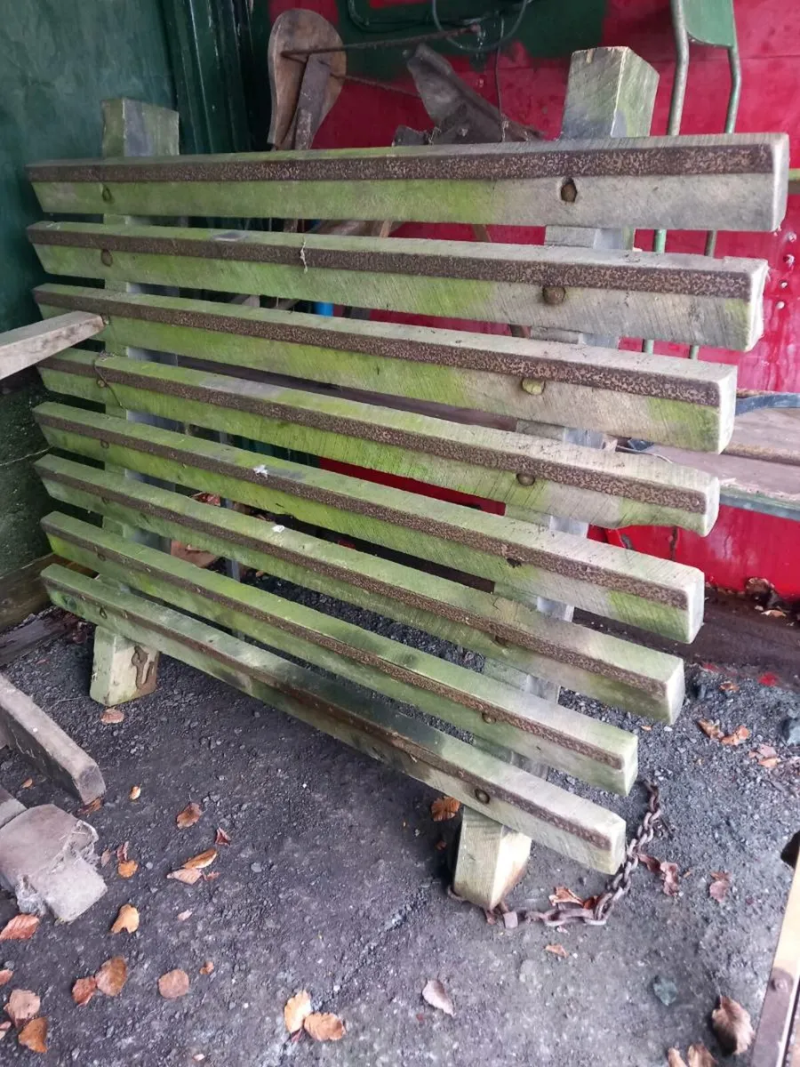 Collection of antique farm machanery - Image 1