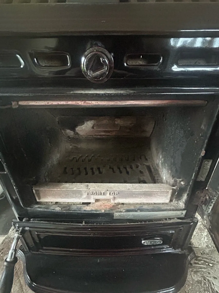 Stove with back boiler - Image 4