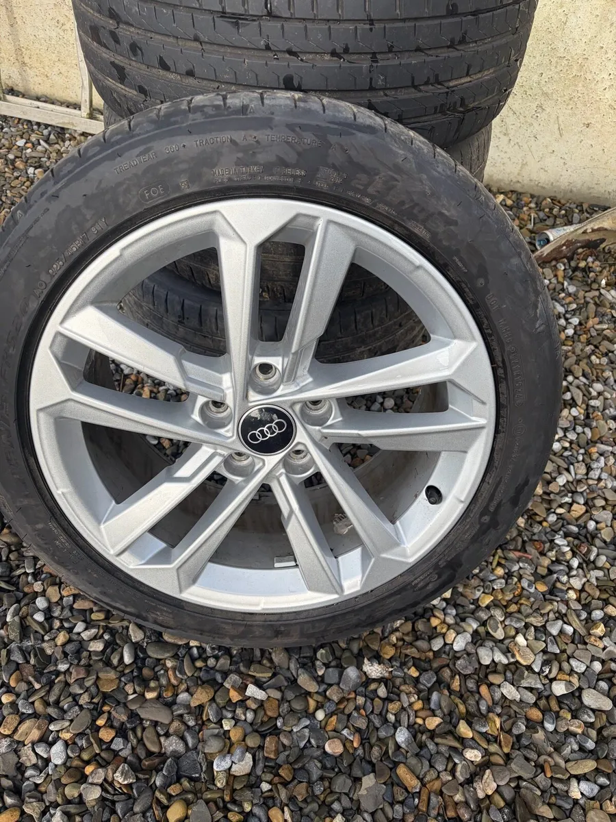 2 Sets of alloys with tyres - Image 1
