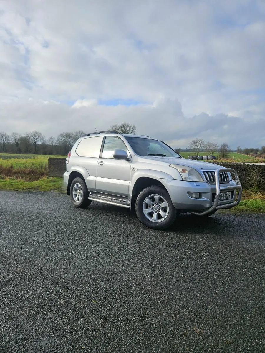 Toyota Land Cruiser 2007 - Image 3