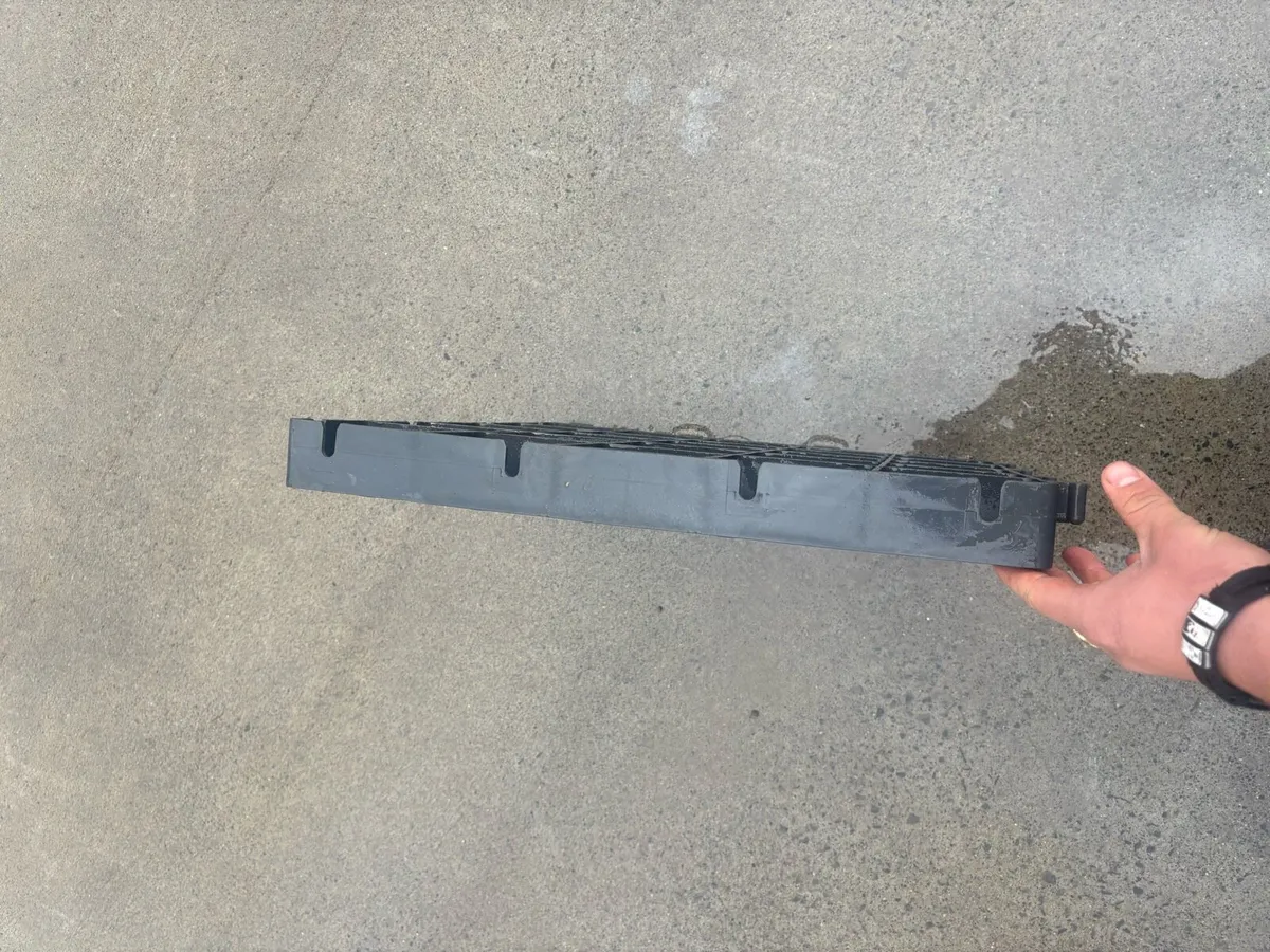 Plastic flooring - Image 4