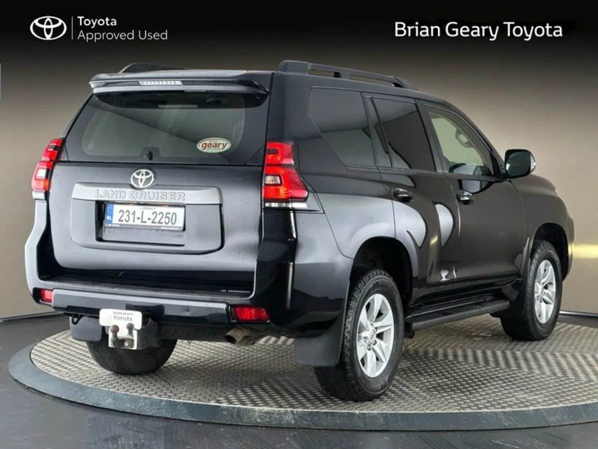 Toyota Land Cruiser LWB GX COMM - Image 2