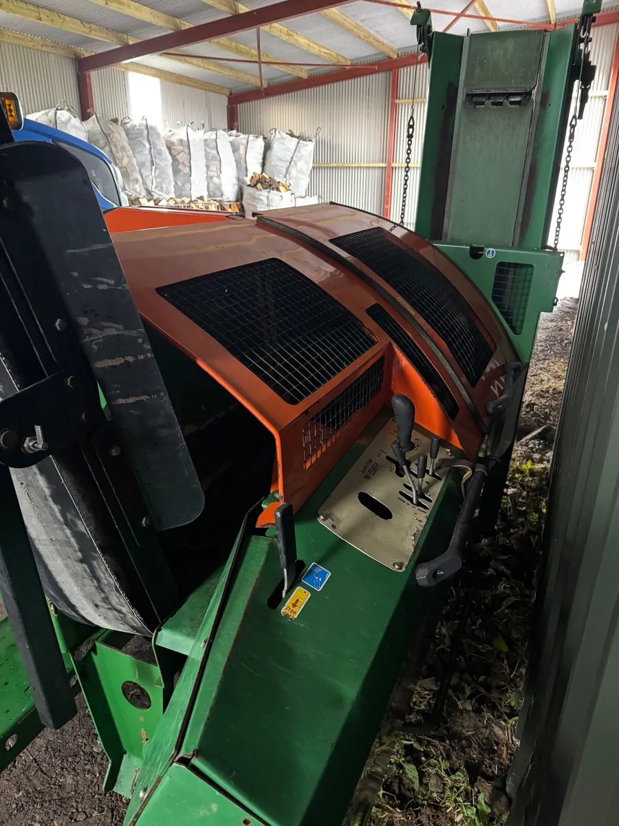 Posch Firewood Processor and log deck - Image 2