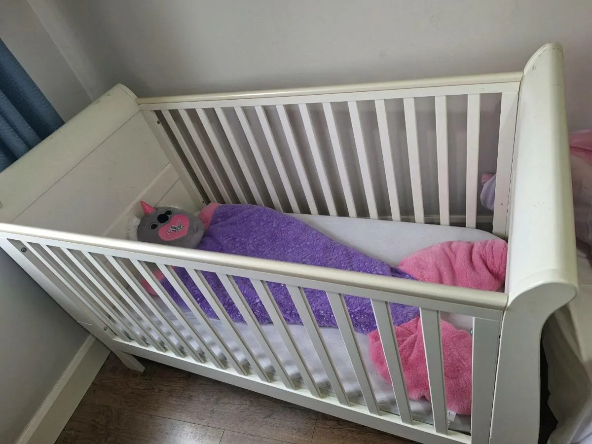 Mamas & Papas Sleigh Cot/Bed