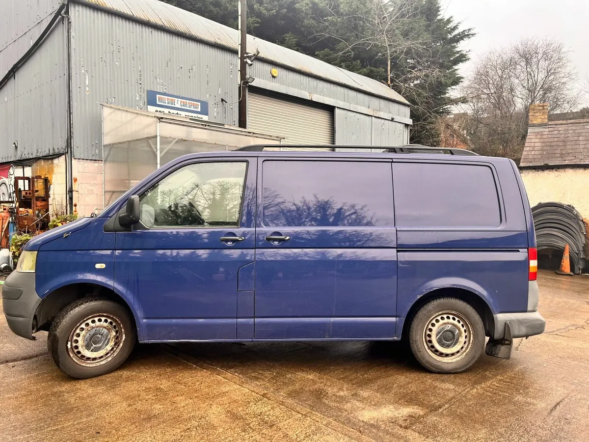 2010 VW T5 weekend camper - Image 4