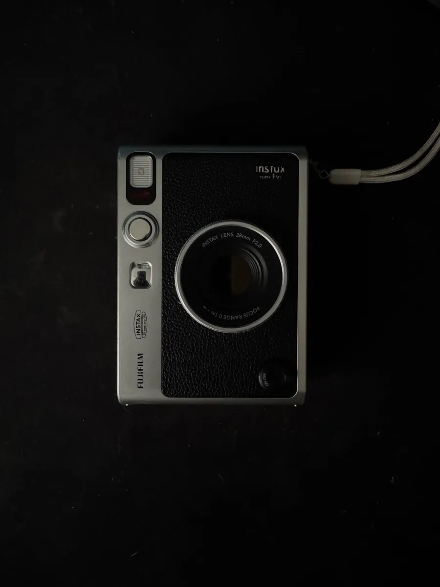 Instax mini evo camera - Image 1