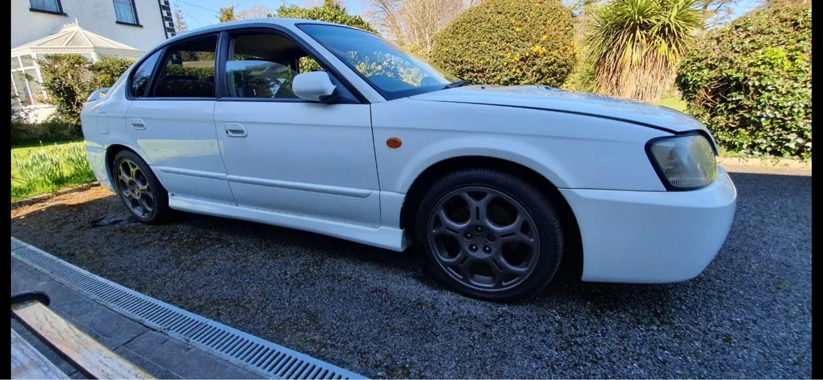 Subaru Legacy B4 Blitzen - Image 3