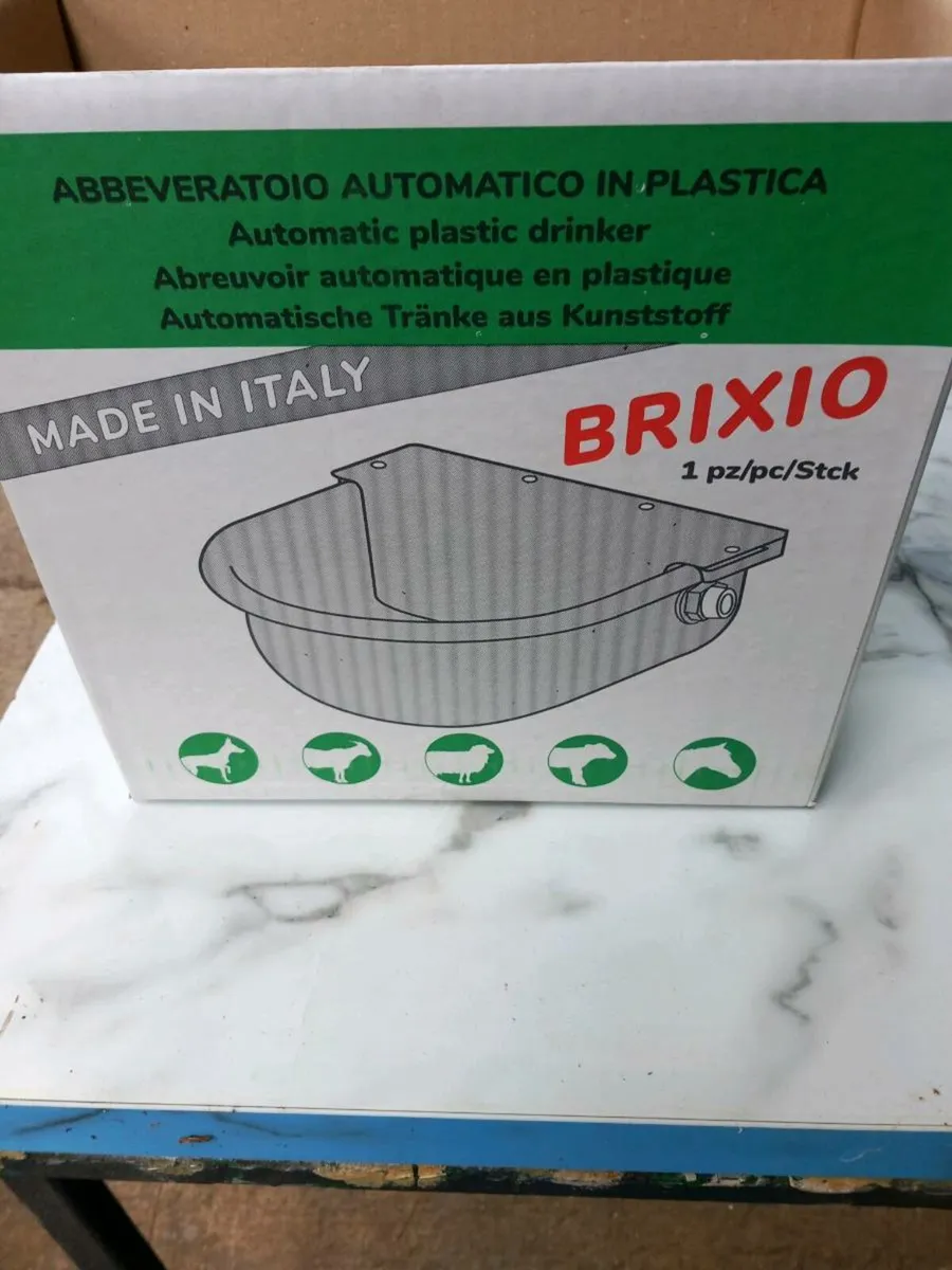 Drinking bowls - Image 3