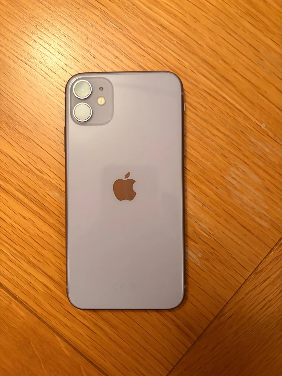 Sim free iPhone 11 - Image 2