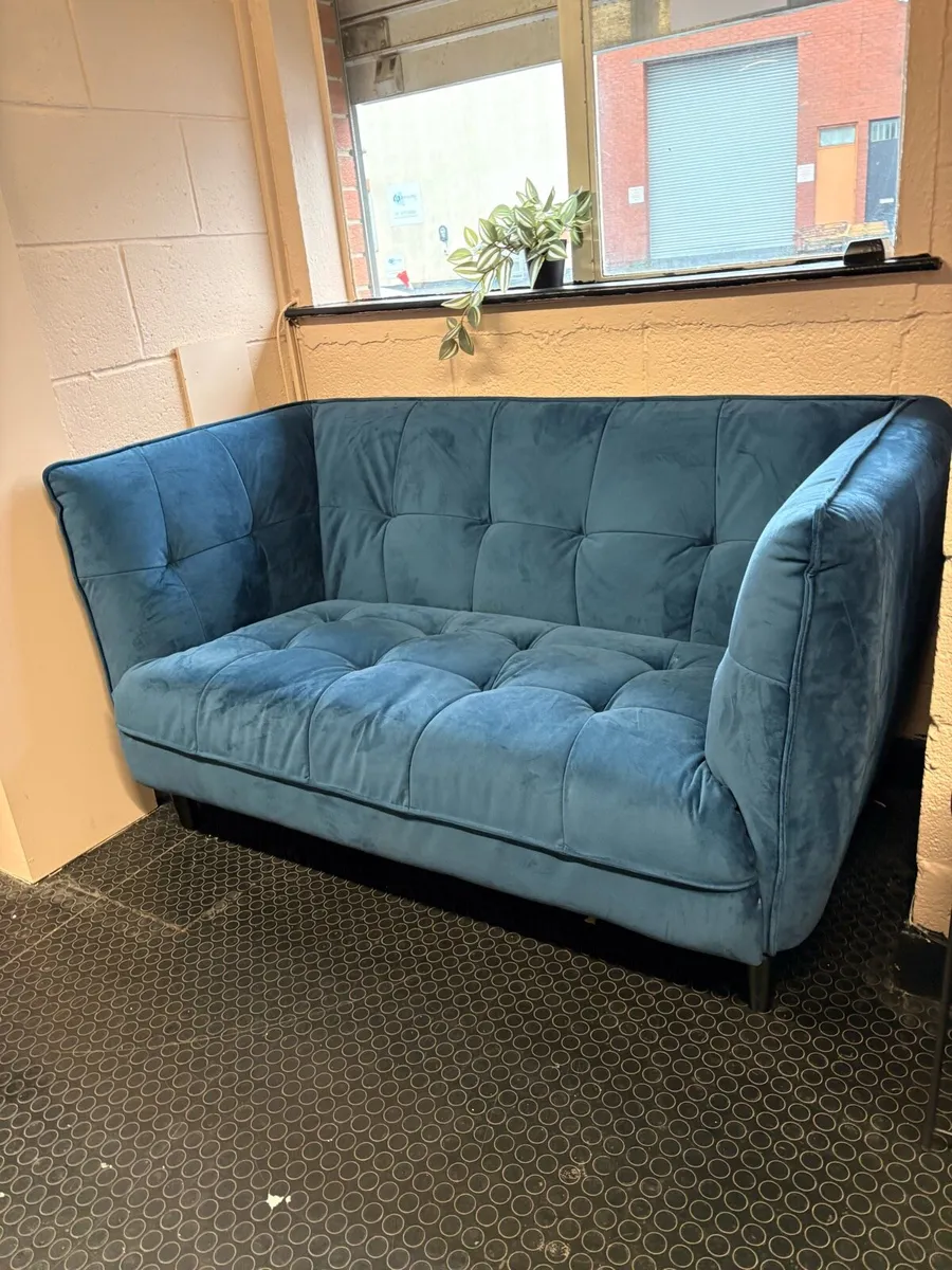 2 seater sofa (little use) - Image 1