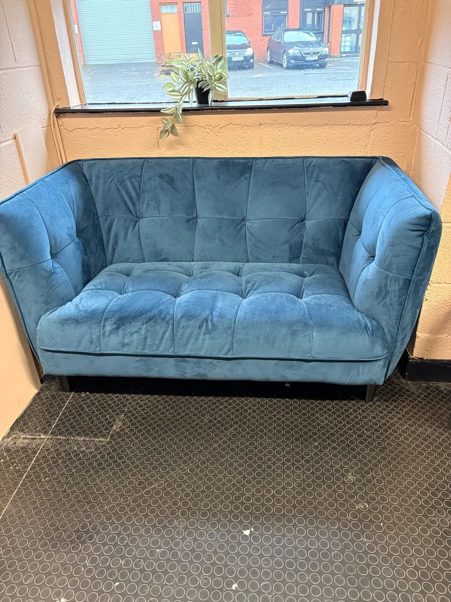 2 seater sofa (little use) - Image 3
