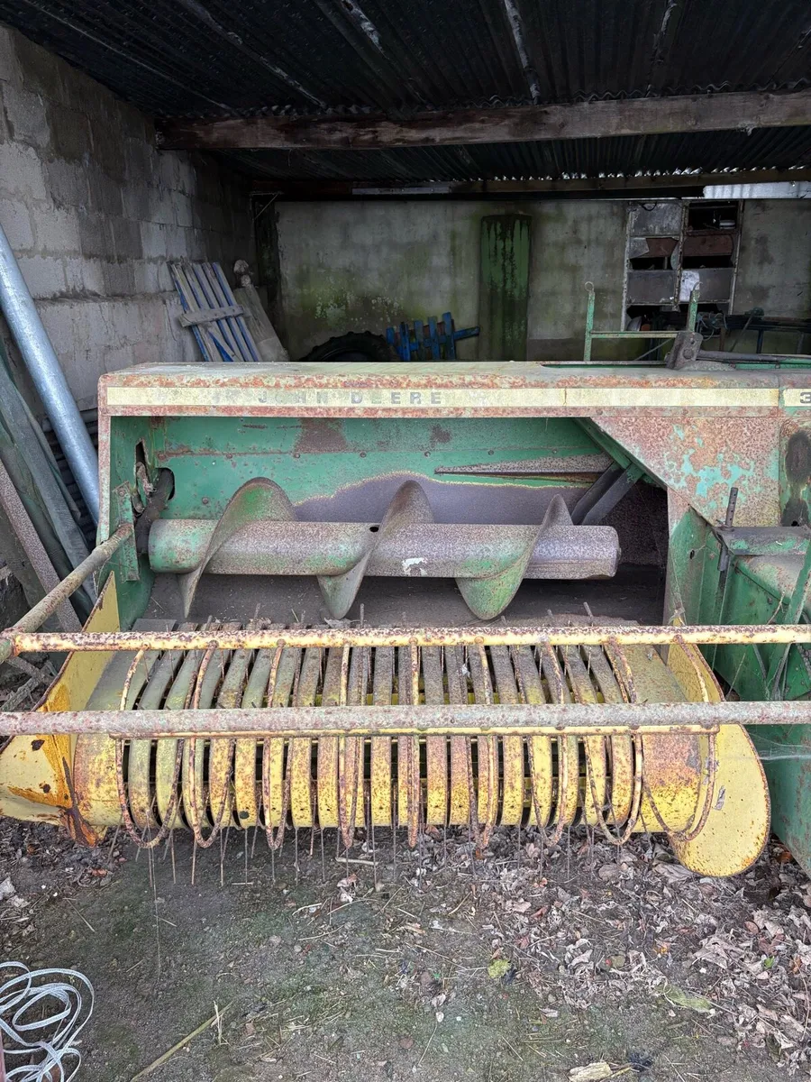 CLASS 342 Square Baler - Image 1
