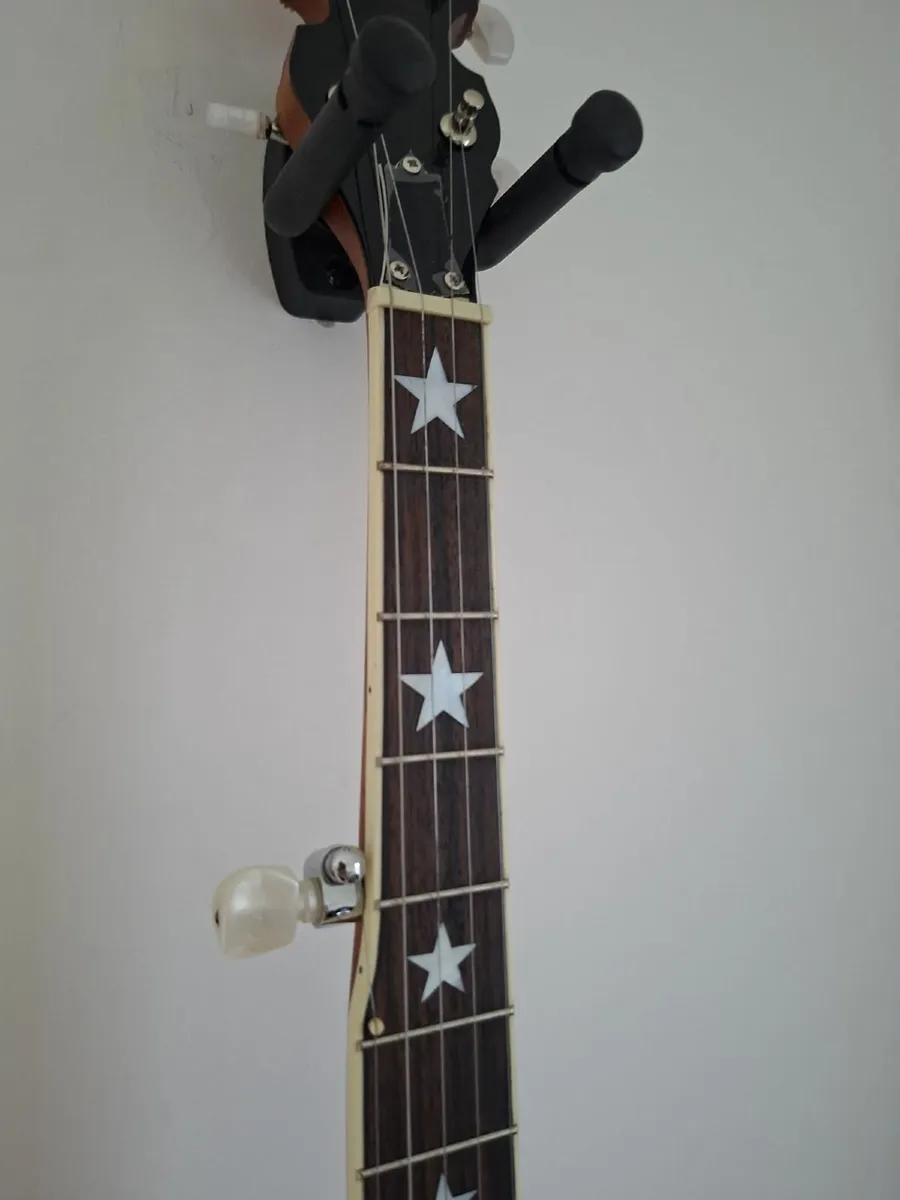 5 String Banjo - Image 1