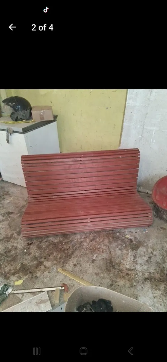 Garden swing seat and two seats - Image 2