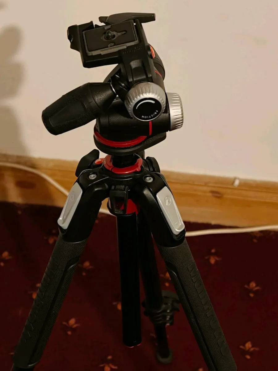 Manfrotto Professional Tripod with 3-Way Head - Image 3
