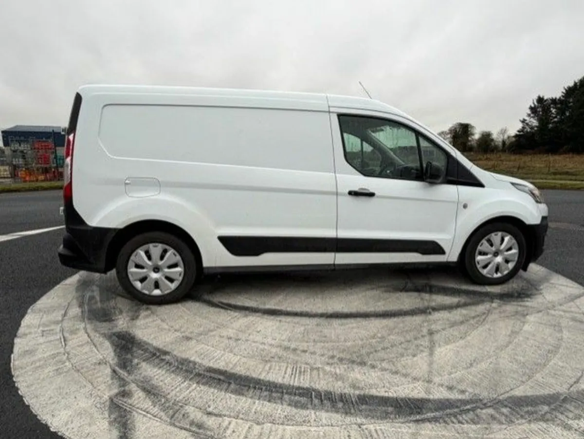 Ford Transit Connect 1.5 Diesel 3 Seater LWB 2022 - Image 1
