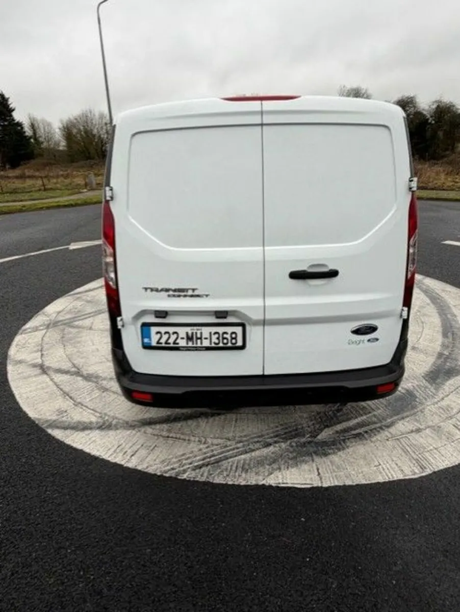 Ford Transit Connect 1.5 Diesel 3 Seater LWB 2022 - Image 3