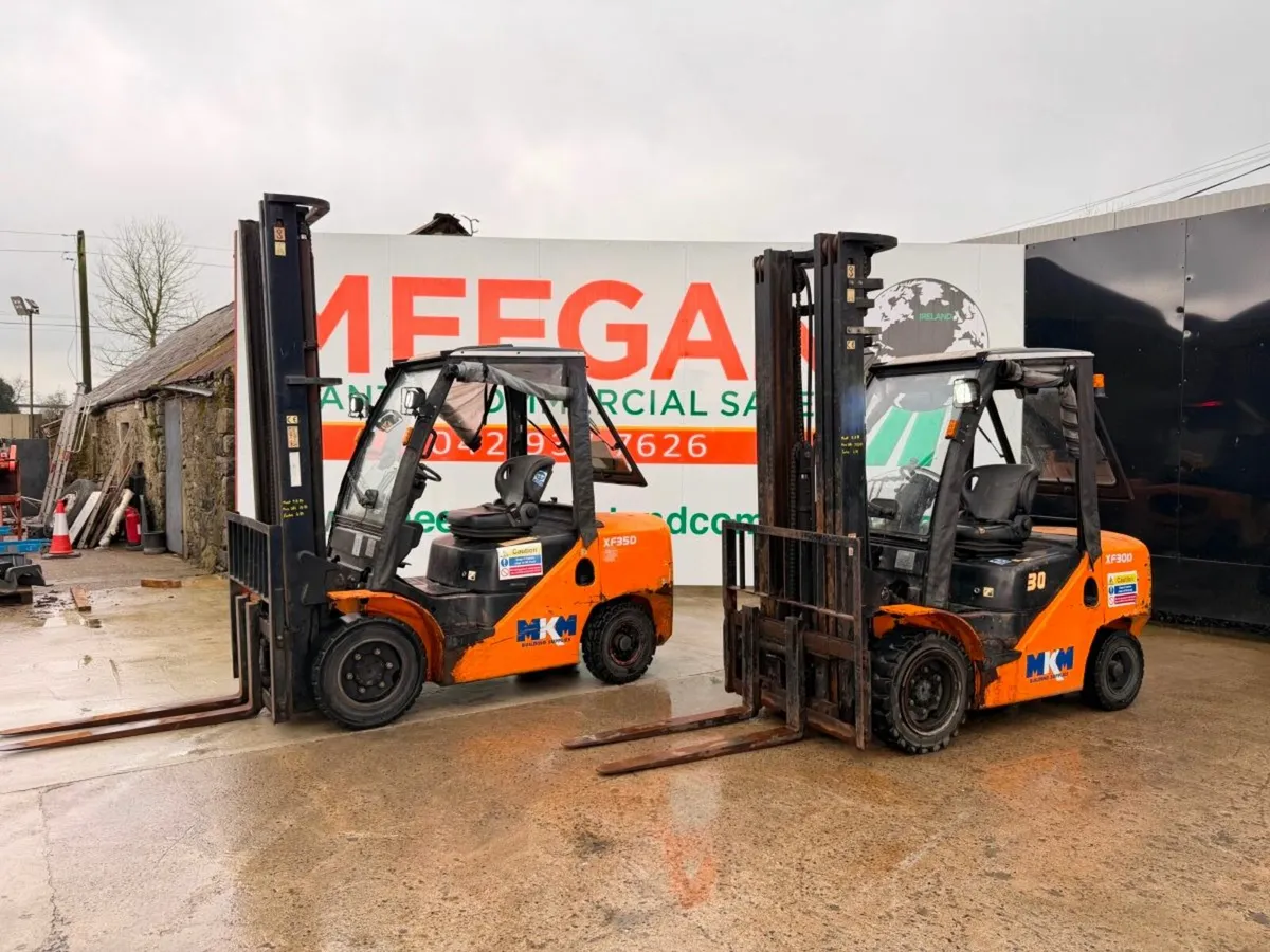 2015 HANGCHA 3 TON ....3 stage ....20 ft ......36T - Image 3