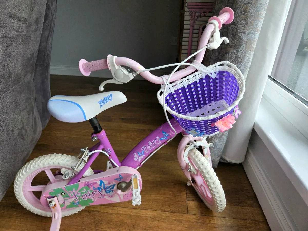 Girls  bike - Image 2