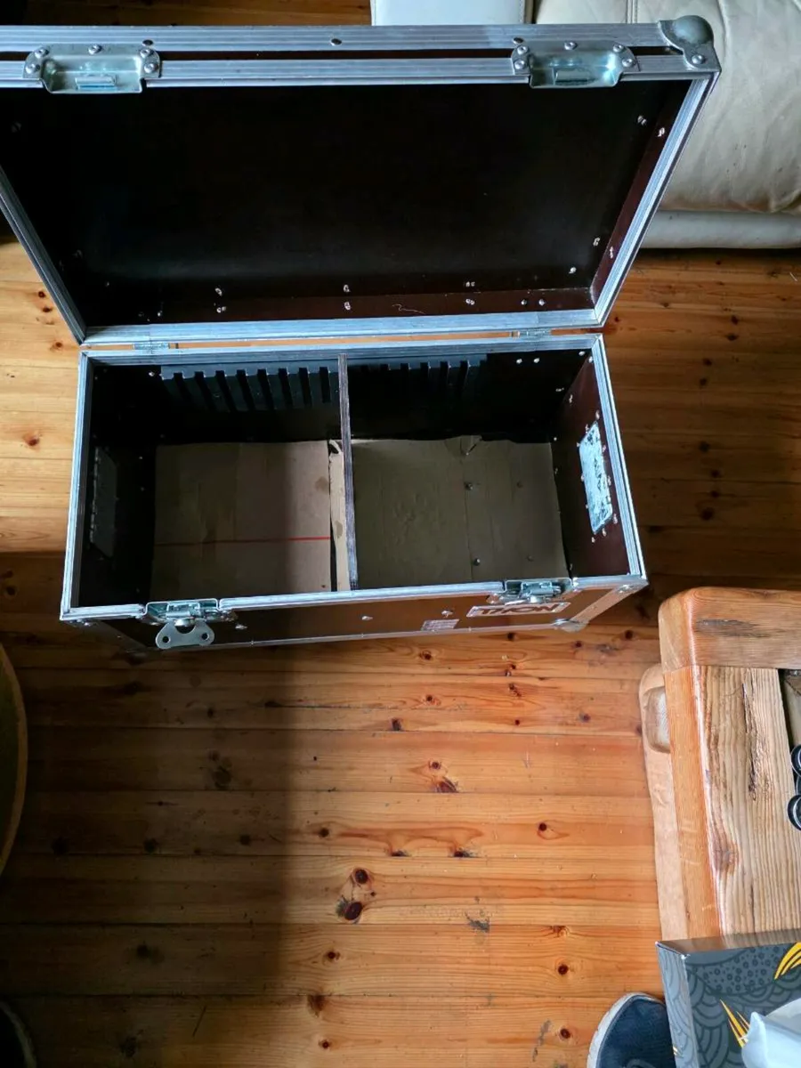 Thon Accessory and Flight Case - Image 4