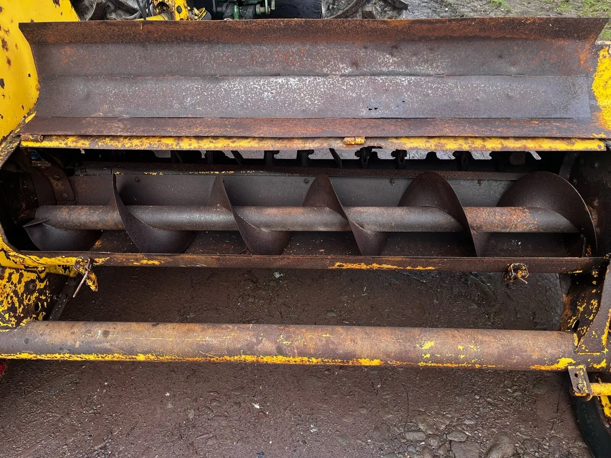 NEW HOLLAND DOUBLE CHOP 342 - Image 3