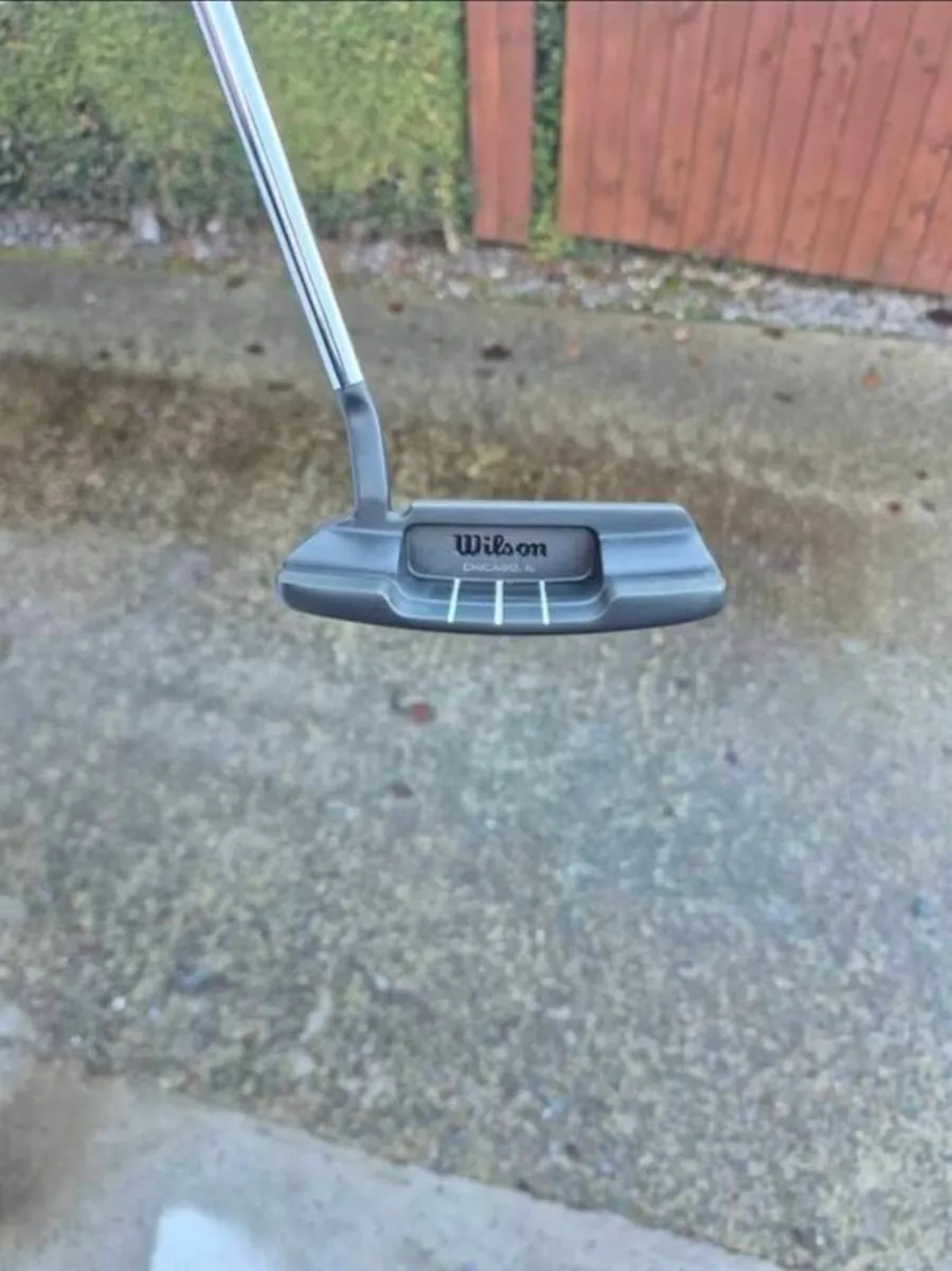 Wilson Infinite 24 Michigan Avenue Putter Gents RH - Image 1