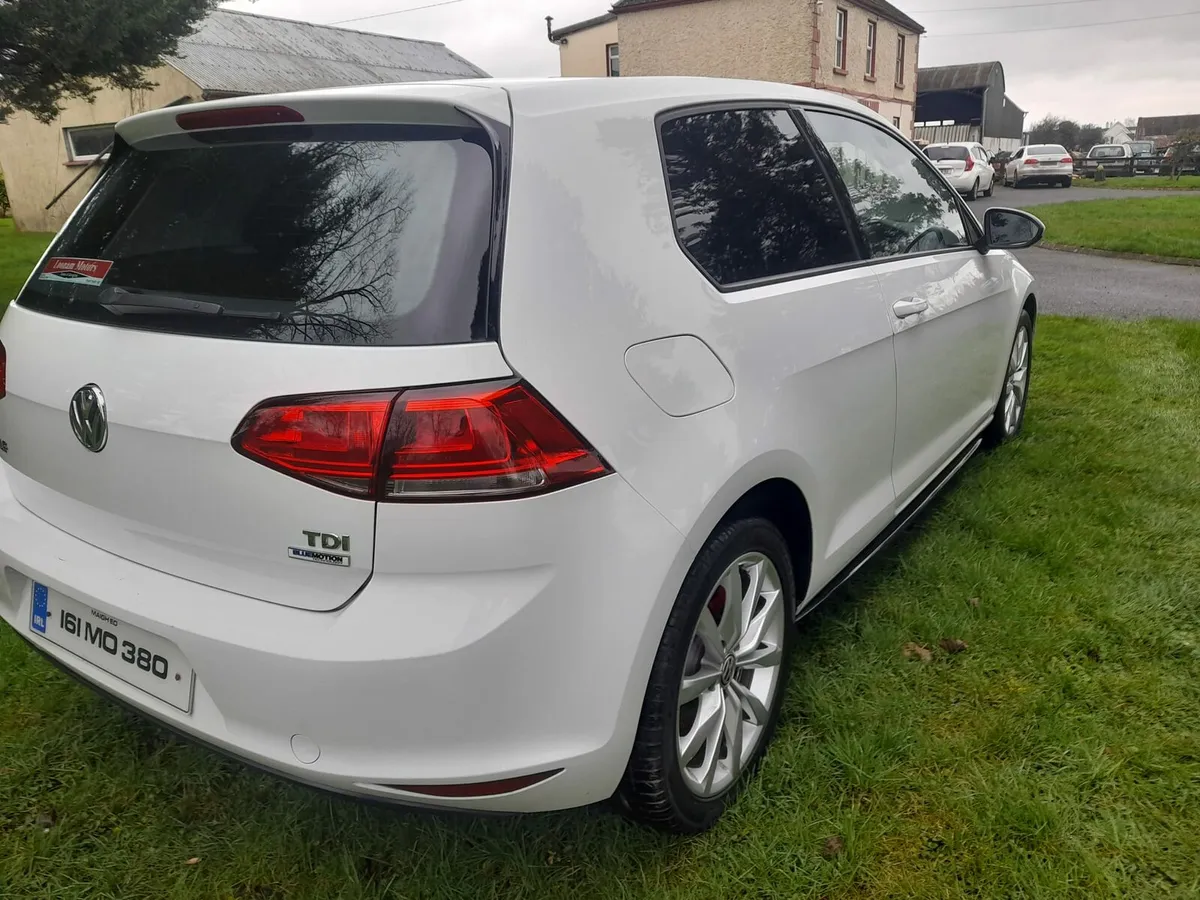 2016 Volkswagen golf van MINT - Image 3