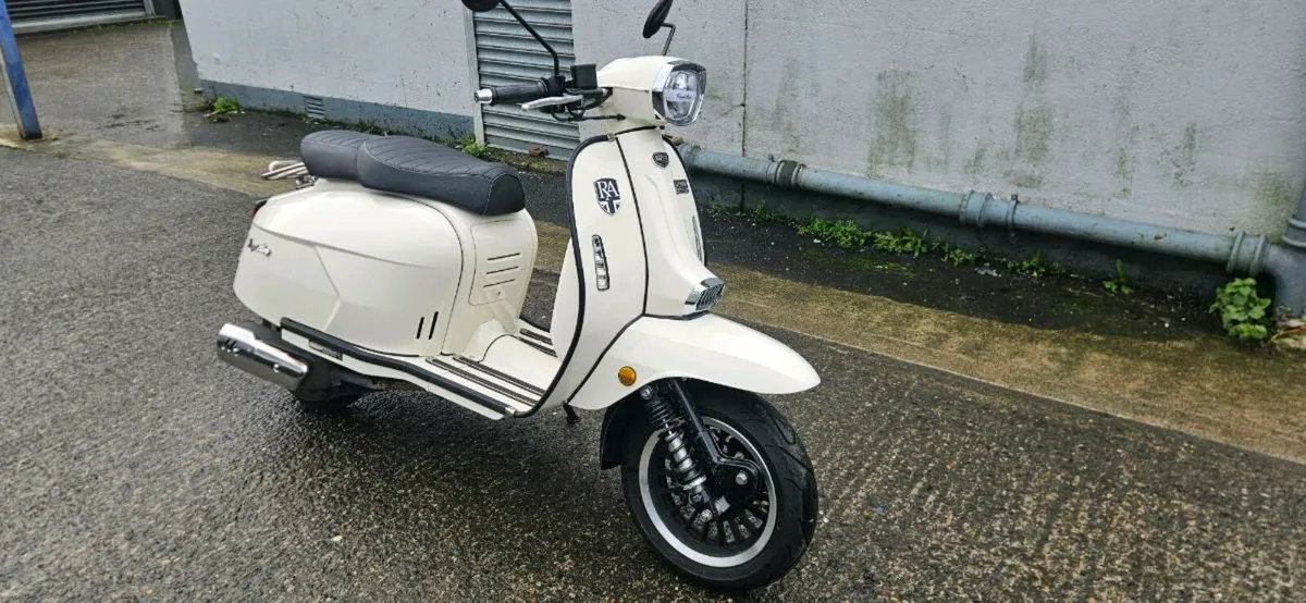 2025 Royal Alloy GP125 - Image 1