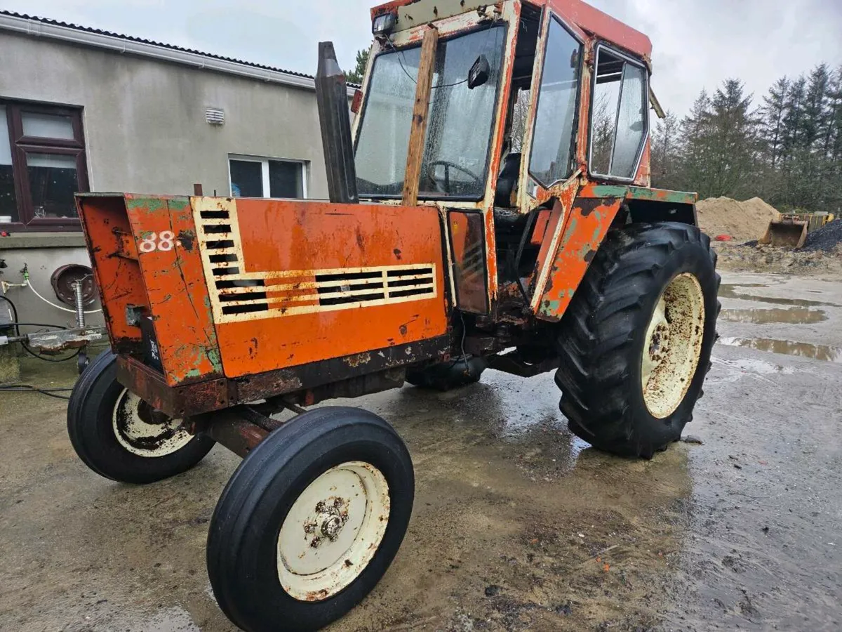 Fiat 880 tractor 2wd - Image 4