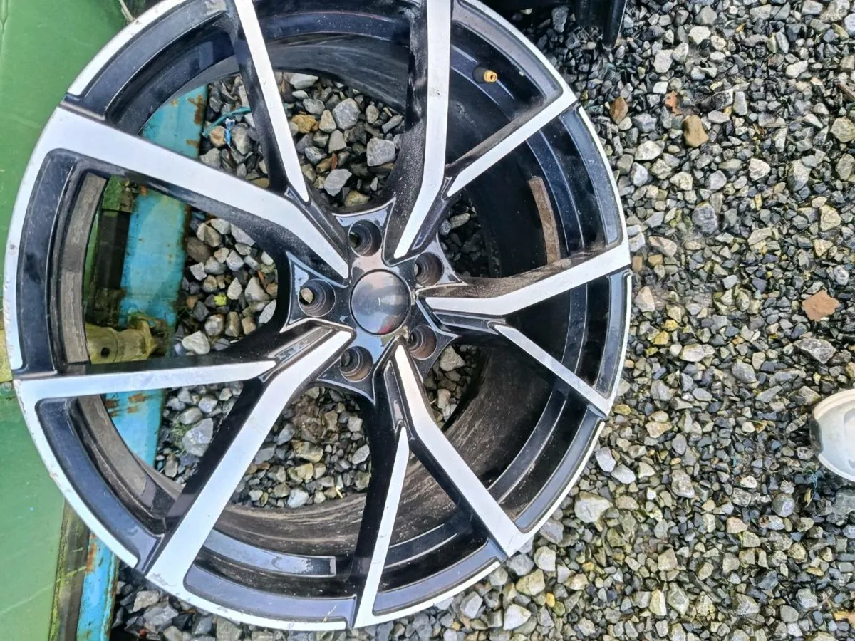 19 inch alloy wheels - Image 4