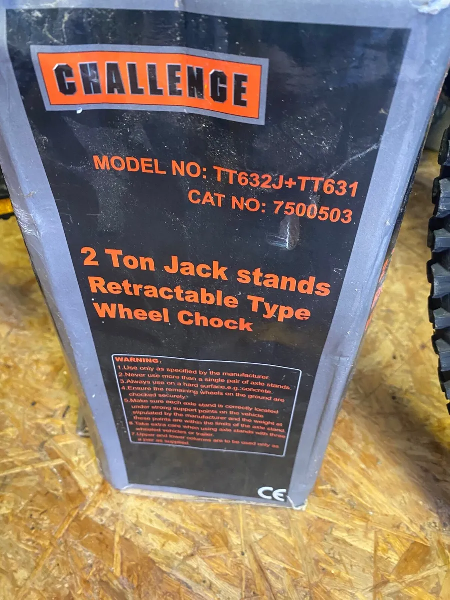 Steel 2 tonne Hydraulic Trolley Jack - Image 2