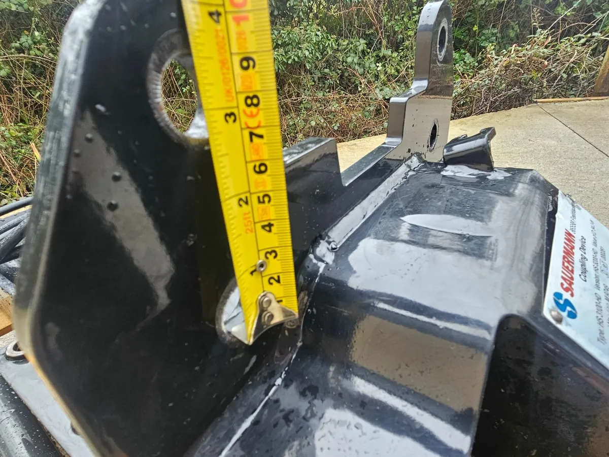 Newholland Sauermann hitch - Image 4