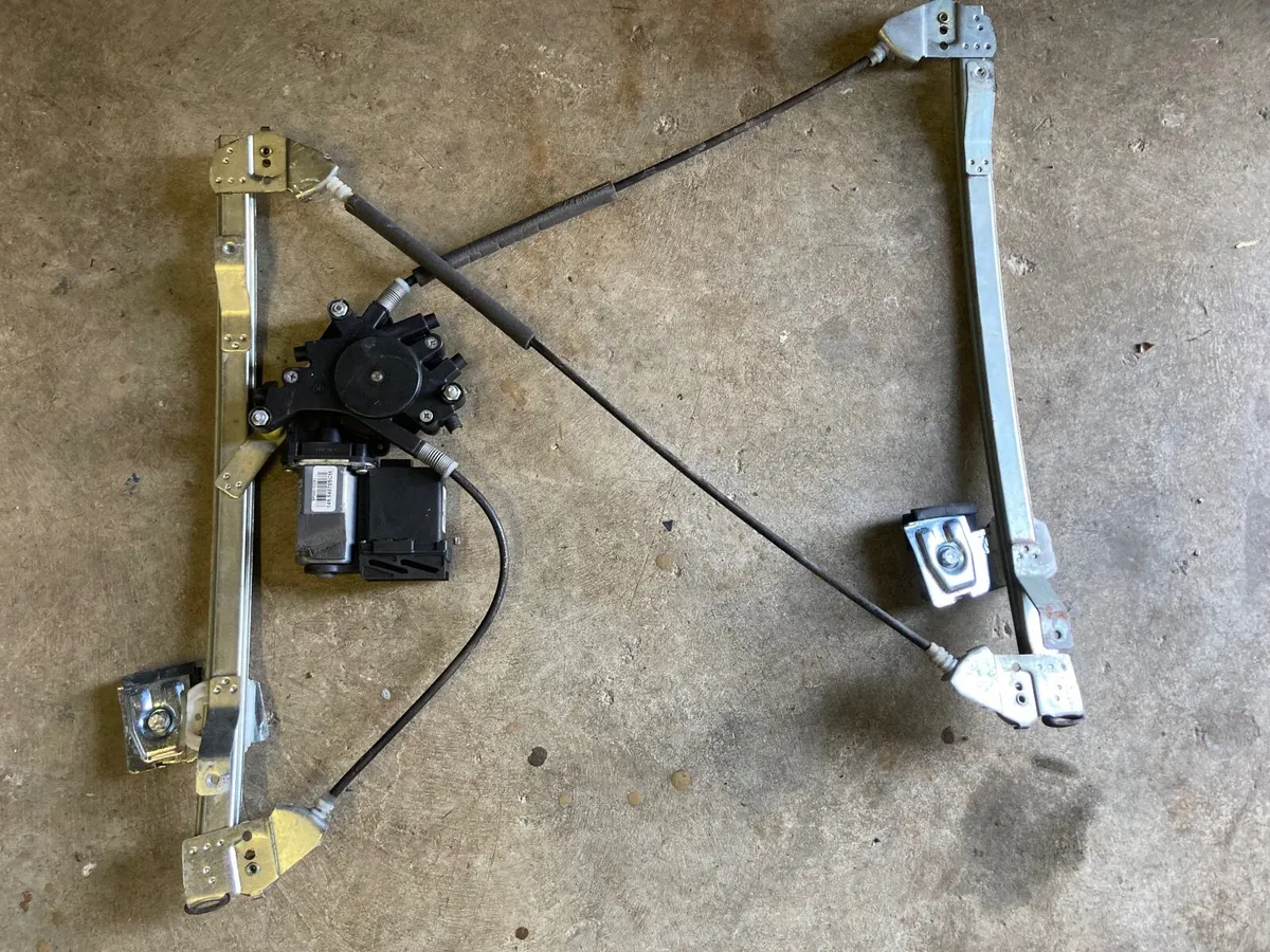 MK3 Golf Right side Window Regulator - Image 3