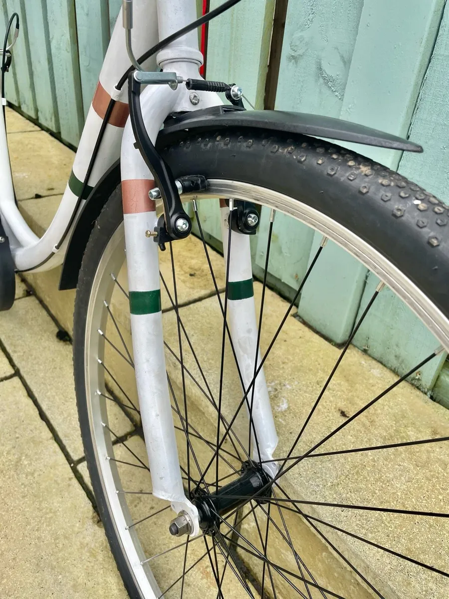 Adult Road Bike - Image 4