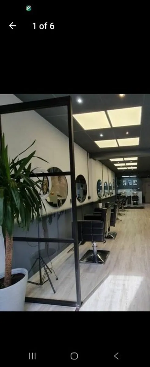 Beauty salon station rental - Image 1