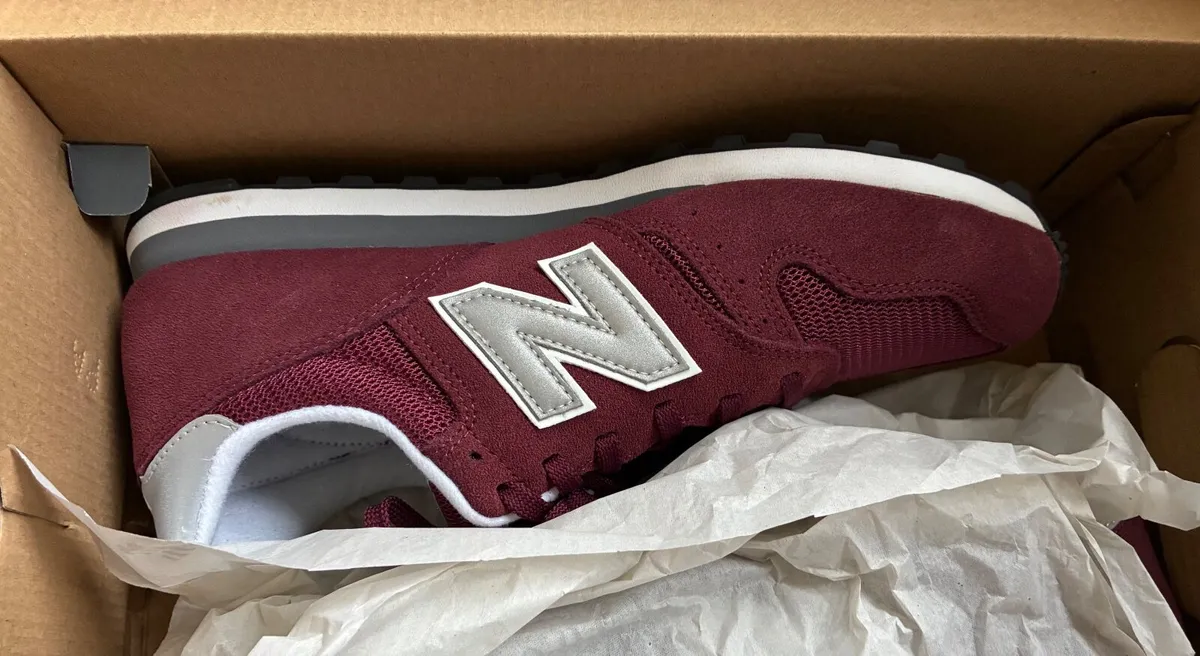 New Balance 373 maroon trainers men - Image 4