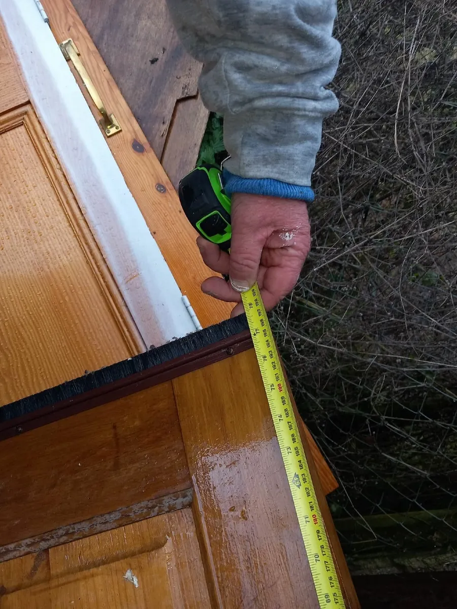 Doors and Table, 6 chairs - Image 4