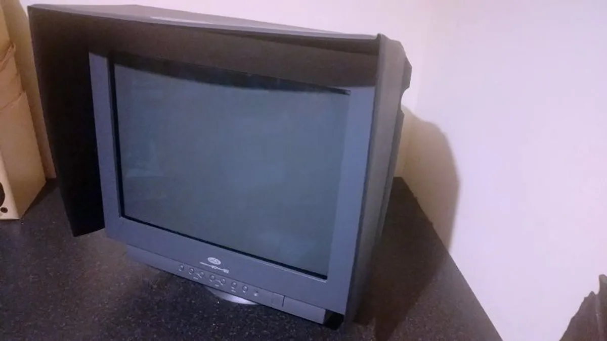 La Cie Electron Blue 19" IV - Image 2