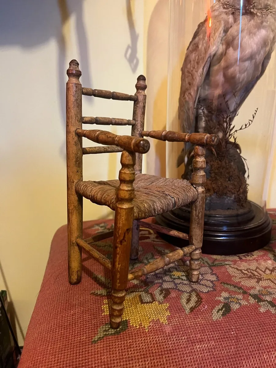 Antique Apprentice Sugan Chairs - Image 2