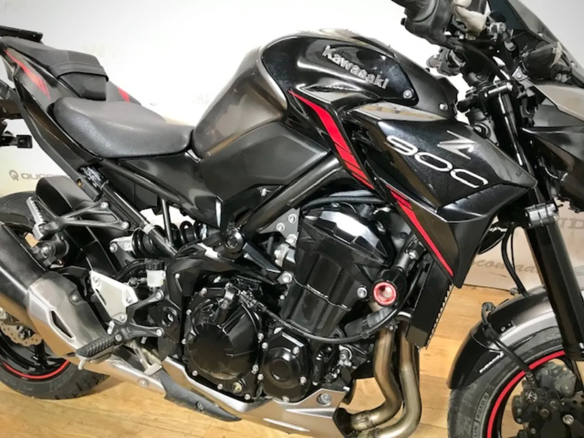PRE-OWNED Kawasaki Z900 2023 - Image 4