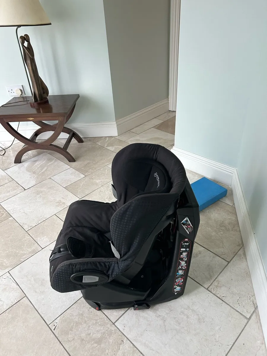 Infants seat - Image 1