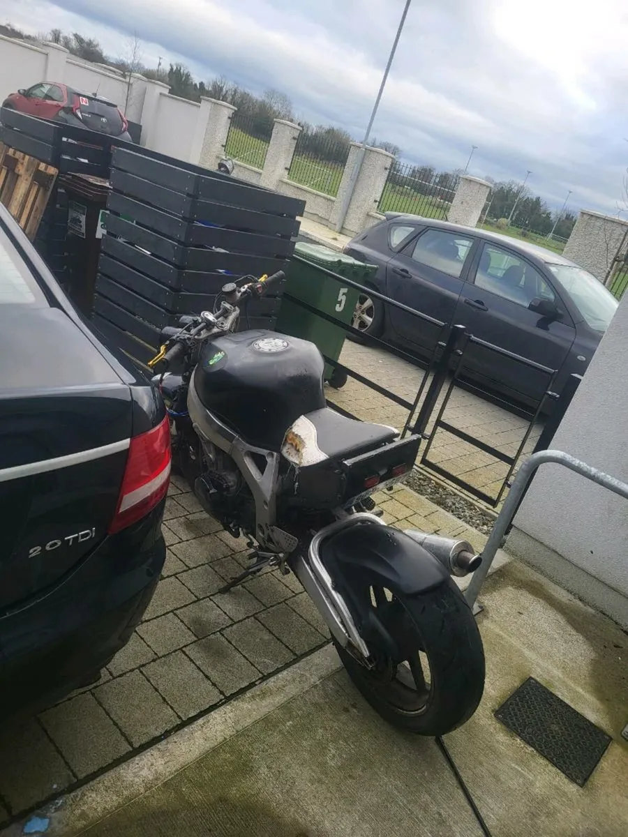 Honda fireblade 919 - Image 1