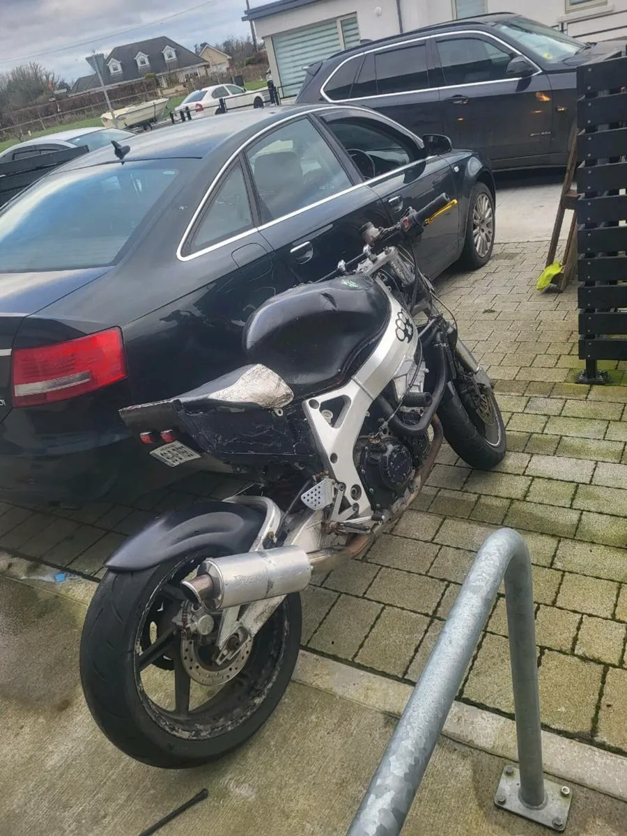 Honda fireblade 919 - Image 2