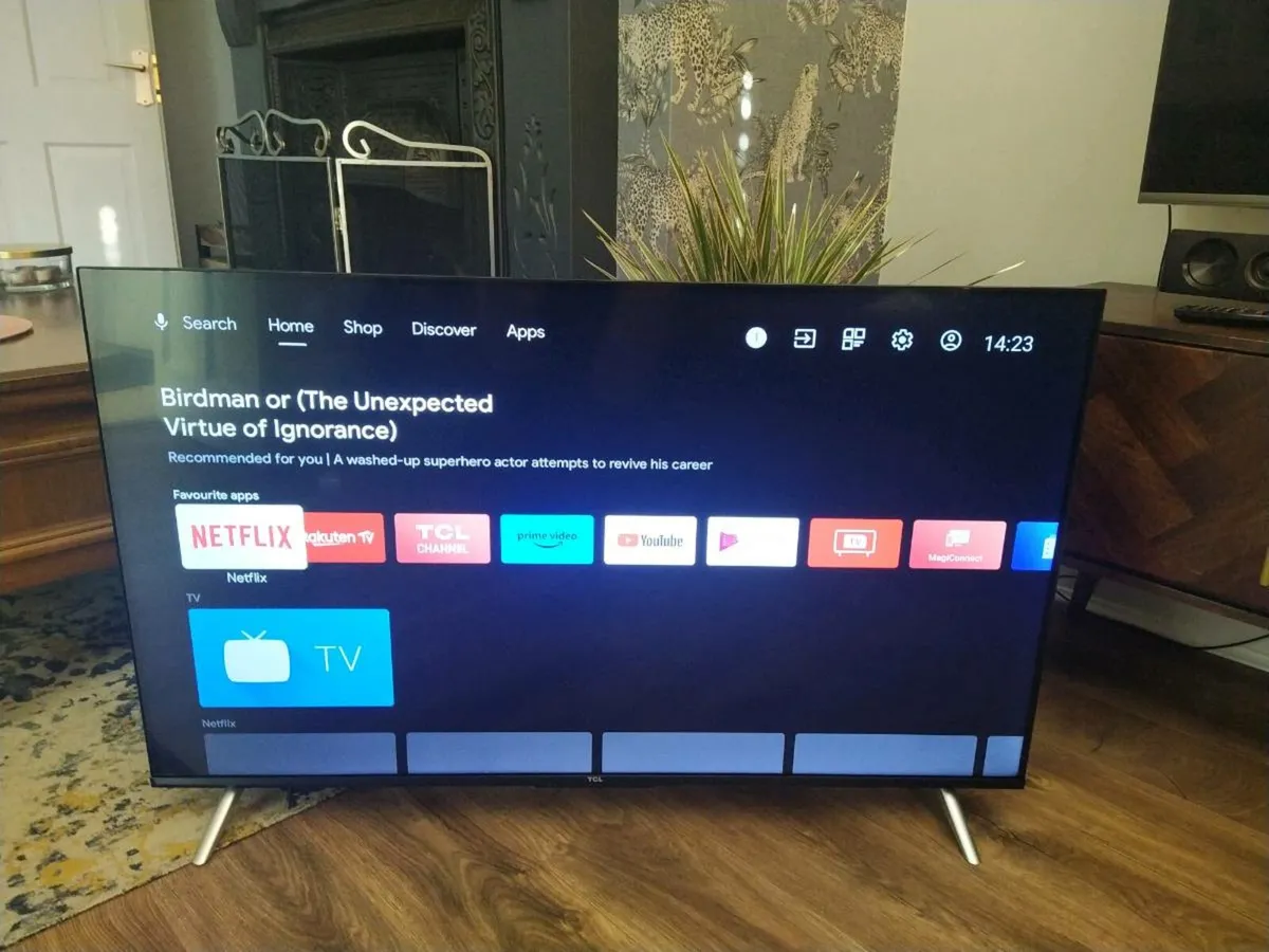 TCL 43" UHD ANDROID SMART TV 43P638K - Image 2